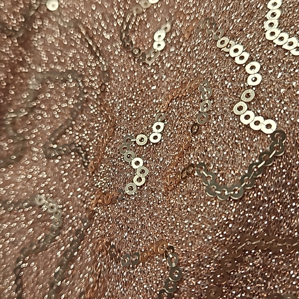 Dress - Picture 7 of 8